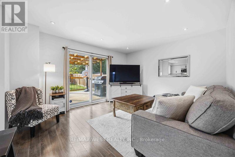 67 Woodstone Place, Whitby, ON photo 18