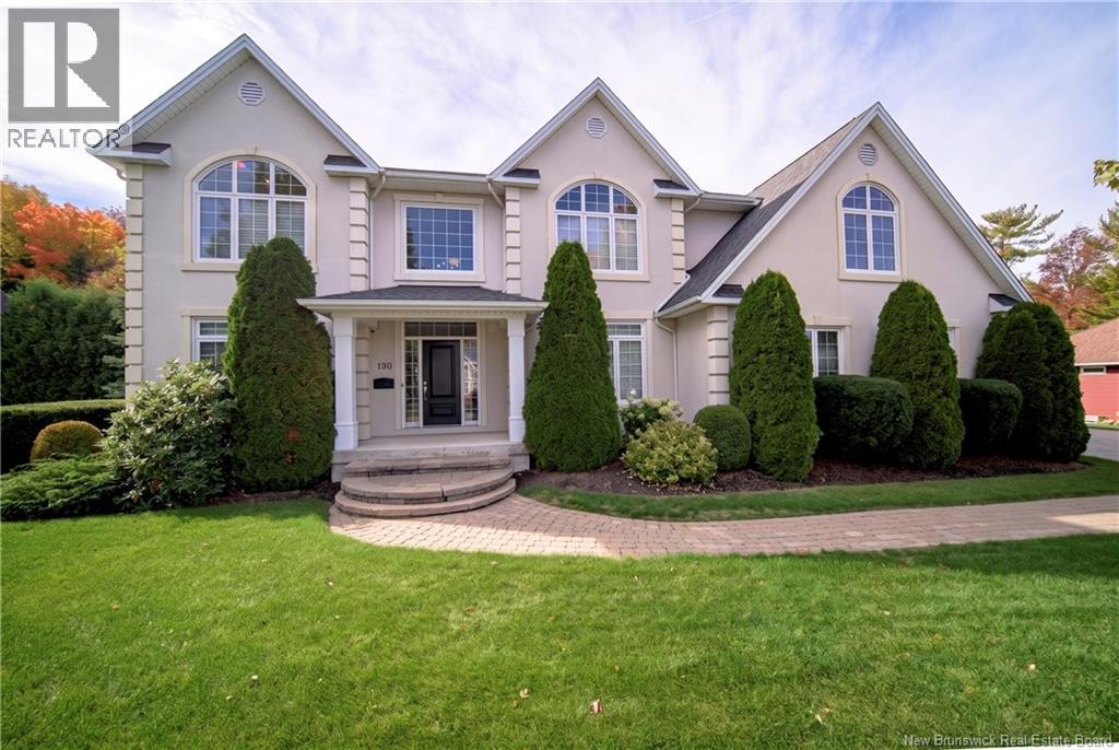 190 Marlborough Drive, photo 1