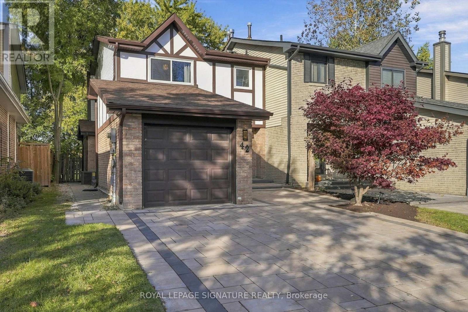 42 Lilac Avenue, Markham, ON photo 3