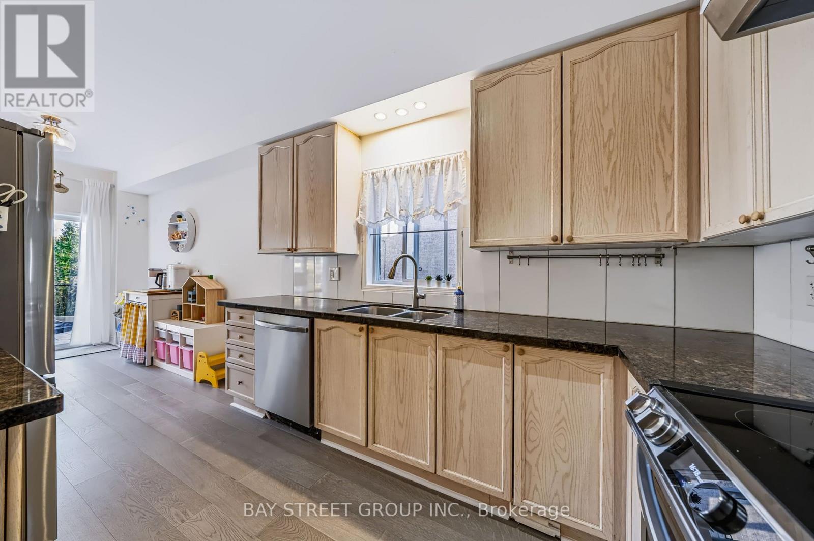 44 Trish Drive, Richmond Hill, ON photo 17
