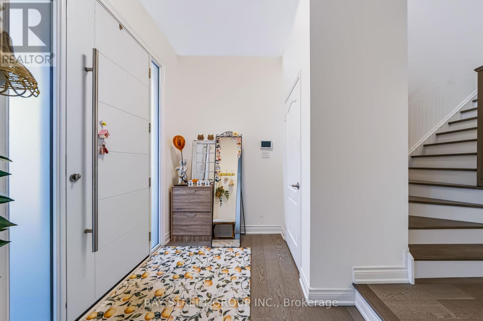 44 Trish Drive, Richmond Hill, ON photo 3