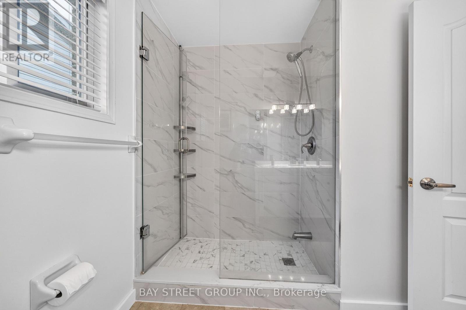 44 Trish Drive, Richmond Hill, ON photo 31