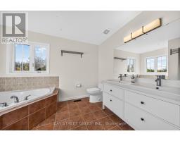 44 Trish Drive, Richmond Hill, ON L4E5C4 Photo 23