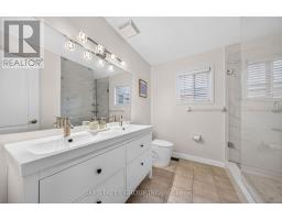 44 Trish Drive, Richmond Hill, ON L4E5C4 Photo 30