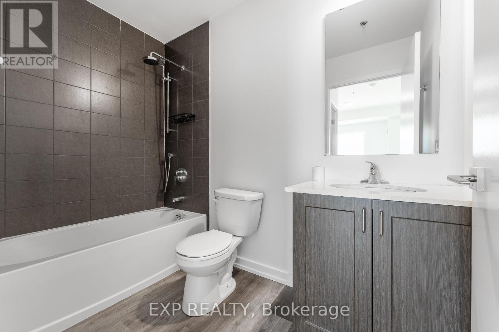 406-430 Essa Road, Barrie photo 15