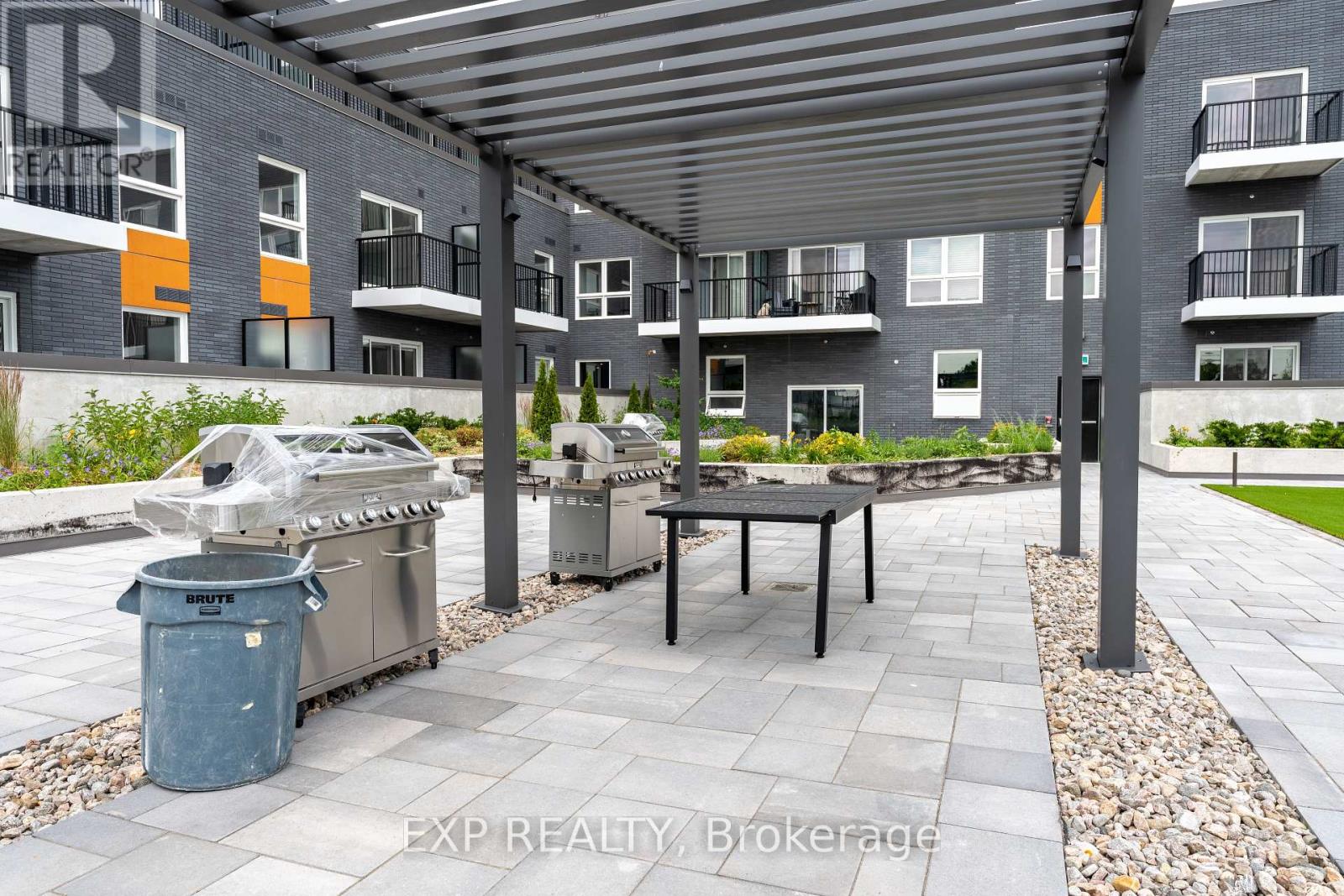406-430 Essa Road, Barrie photo 23