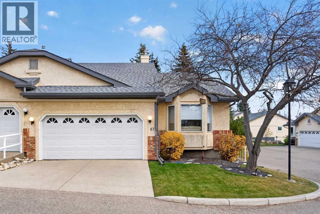 Townhouse condo at 47 Edenwold Green NW, Calgary