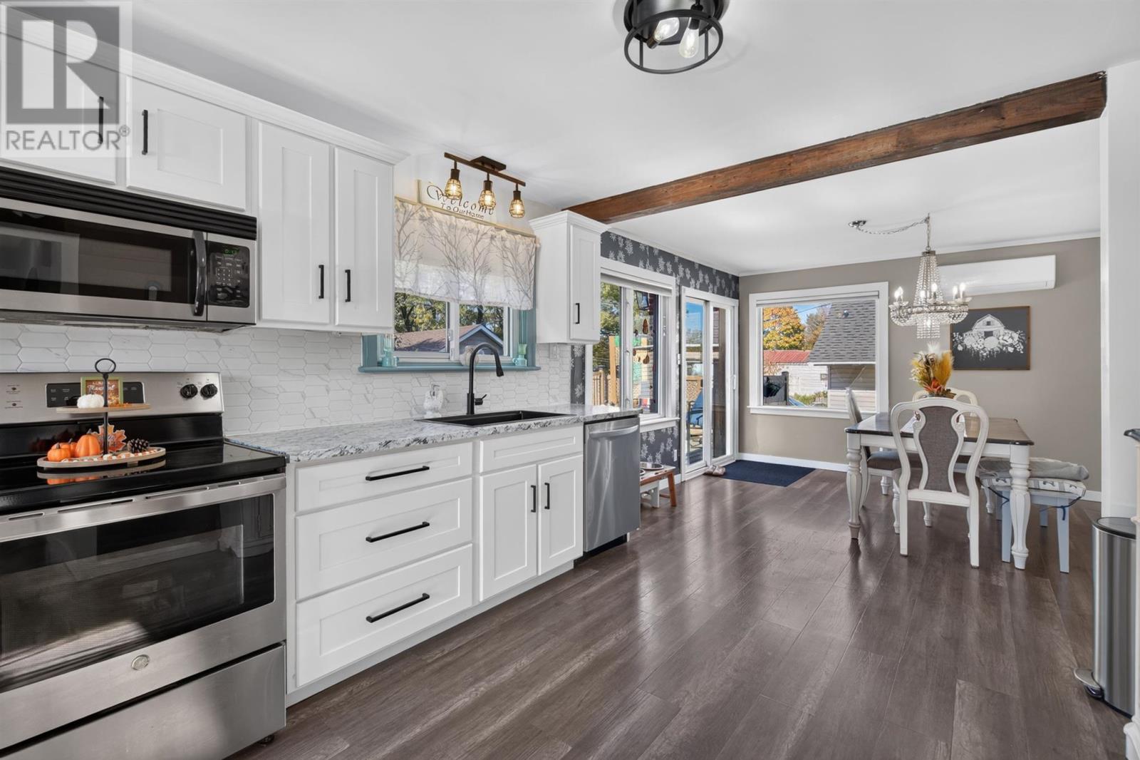 317 Goulais AVE - 4