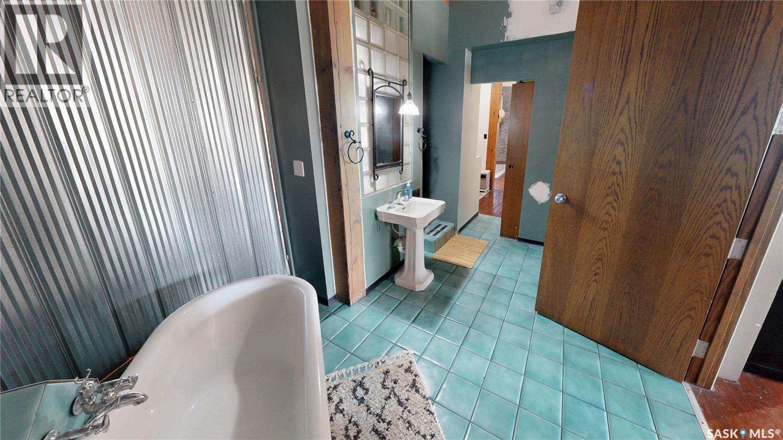 500 2128 DEWDNEY AVENUE, Regina — photo 31