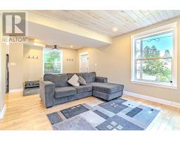 907 Highway 7, Kawartha Lakes, ON K0M2M0 Photo 18