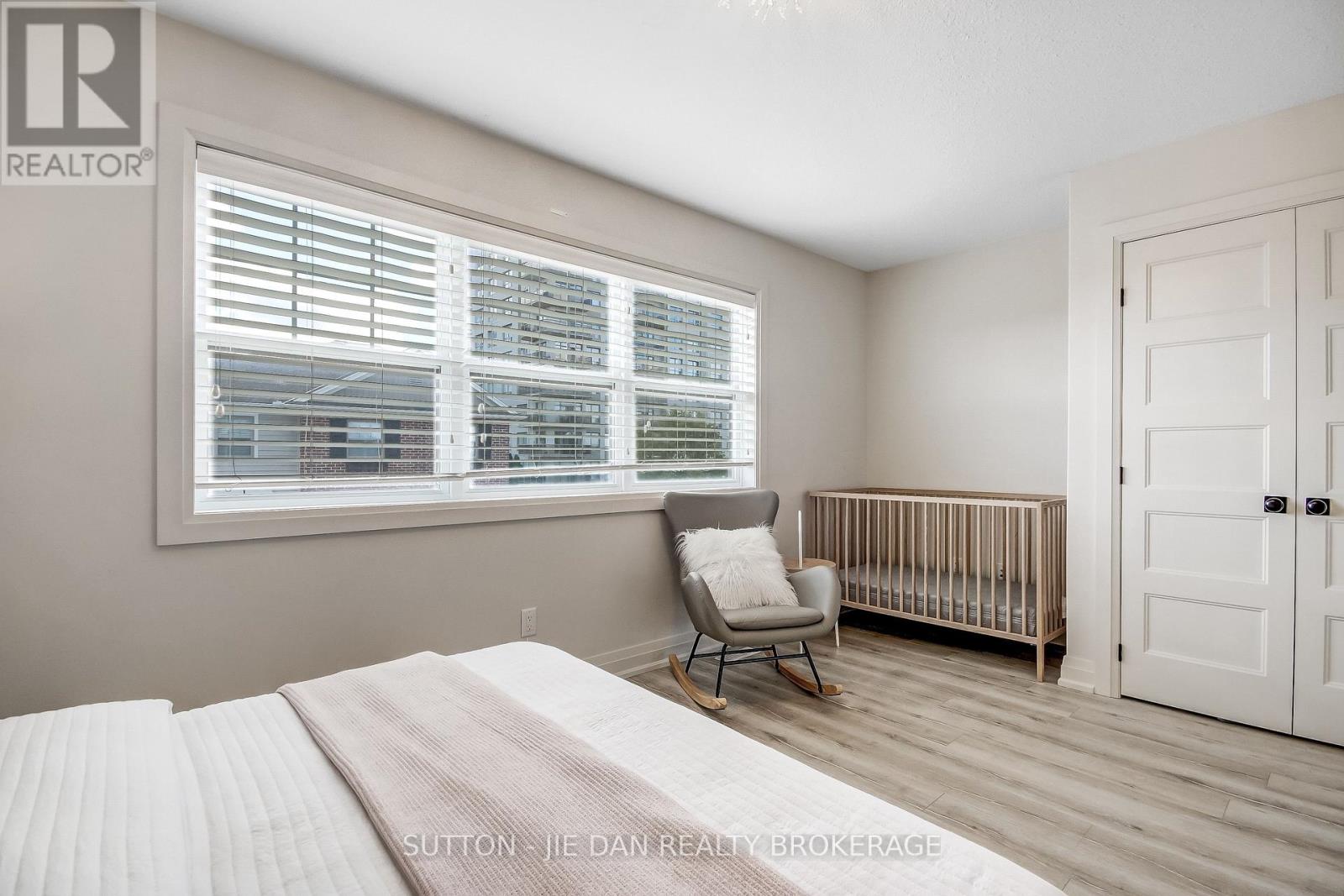 2 bedroom Single Family interior view, 78- 3025 SINGLETON Avenue, London South (South W), Ontario