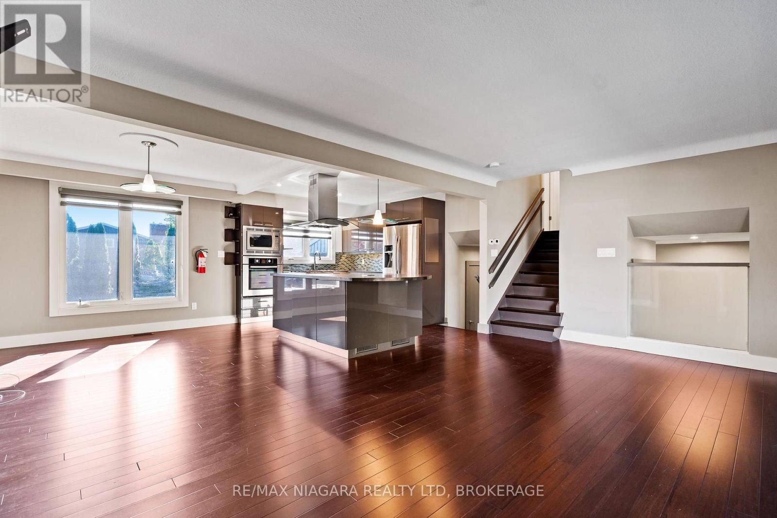 6524 GLENGATE STREET - 11
