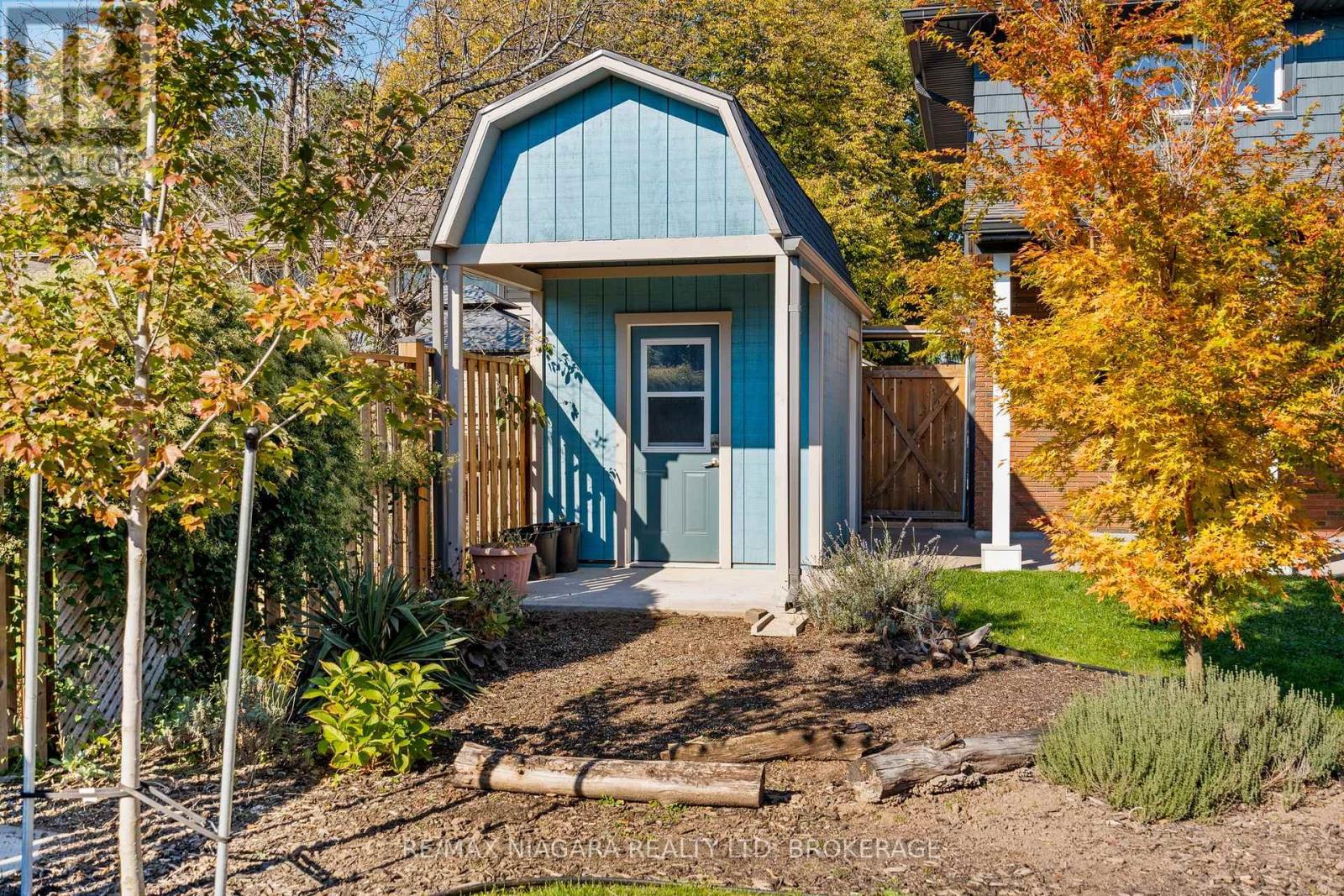 6524 GLENGATE STREET - 38