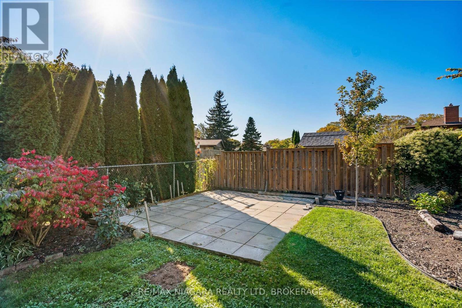 6524 GLENGATE STREET - 40