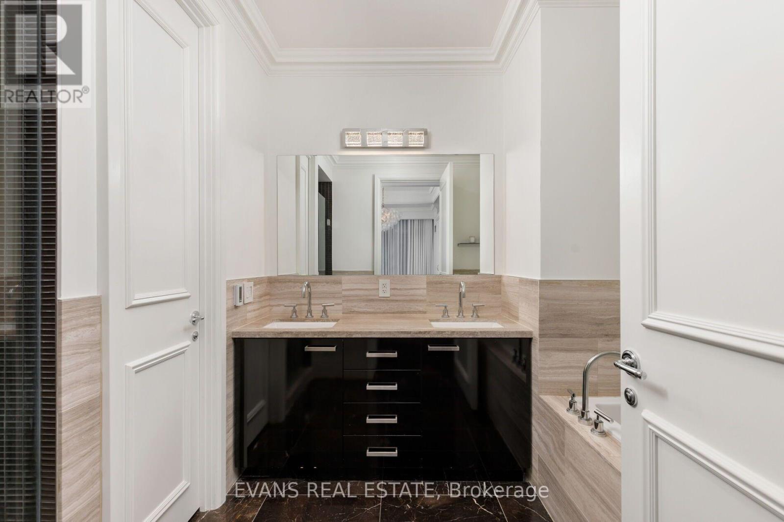 3802- 311 Bay Street, Toronto, ON photo 28