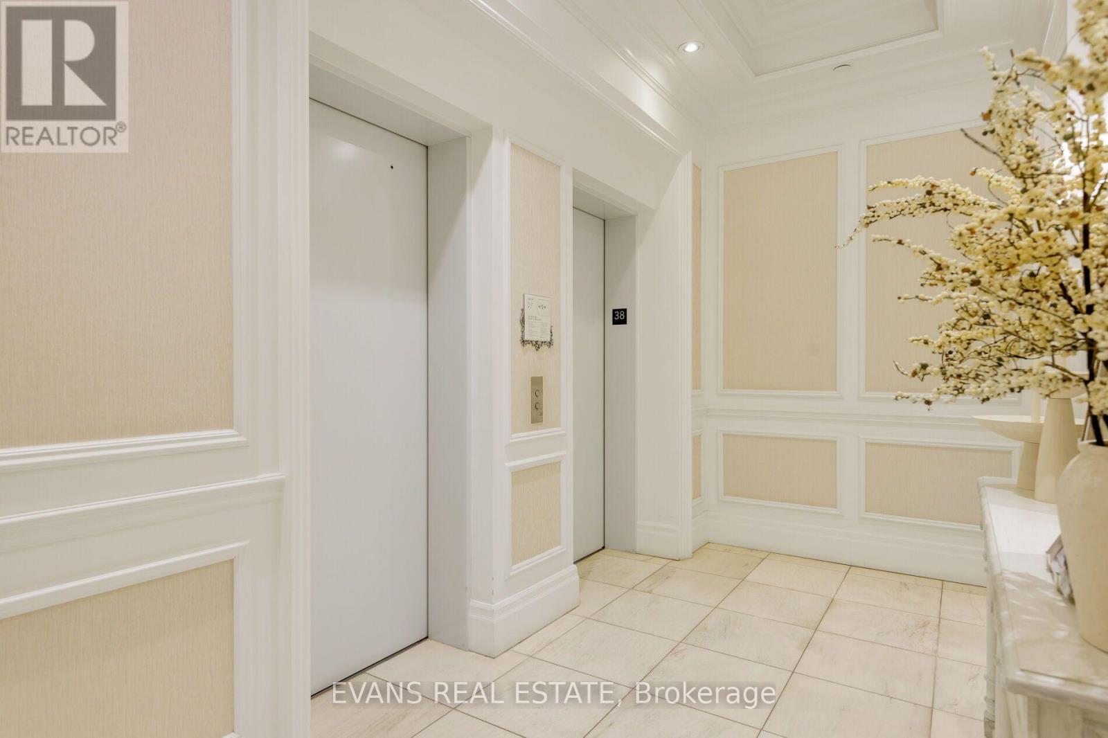 3802- 311 Bay Street, Toronto, ON photo 3