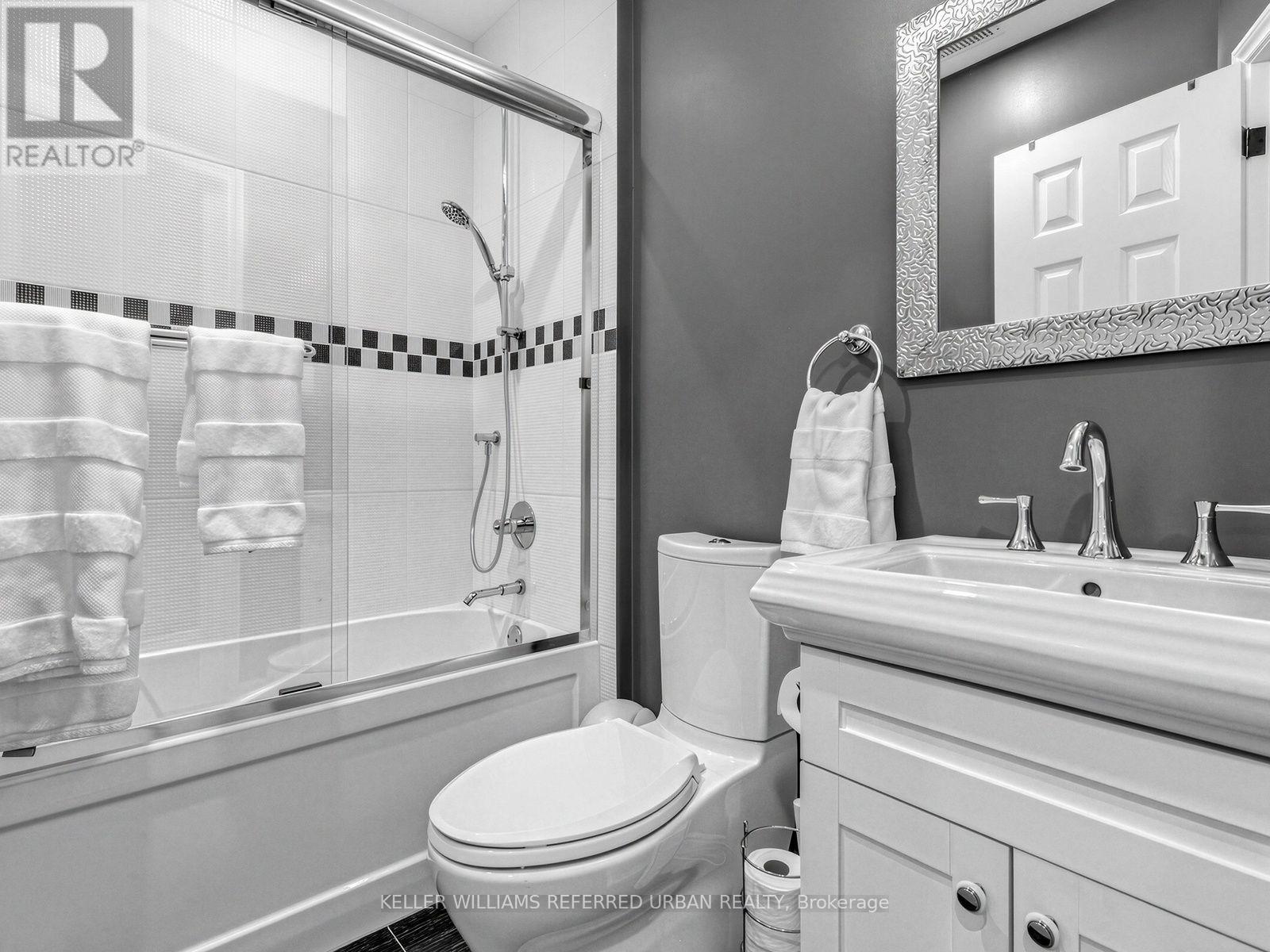 49 Invermay Avenue, Toronto, ON photo 33