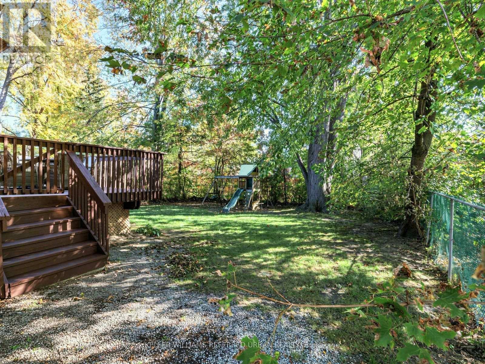 49 Invermay Avenue, Toronto, ON photo 38