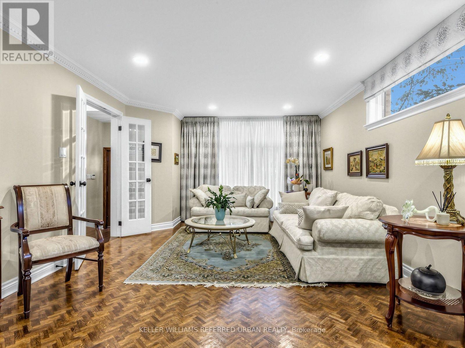 49 Invermay Avenue, Toronto, ON photo 6