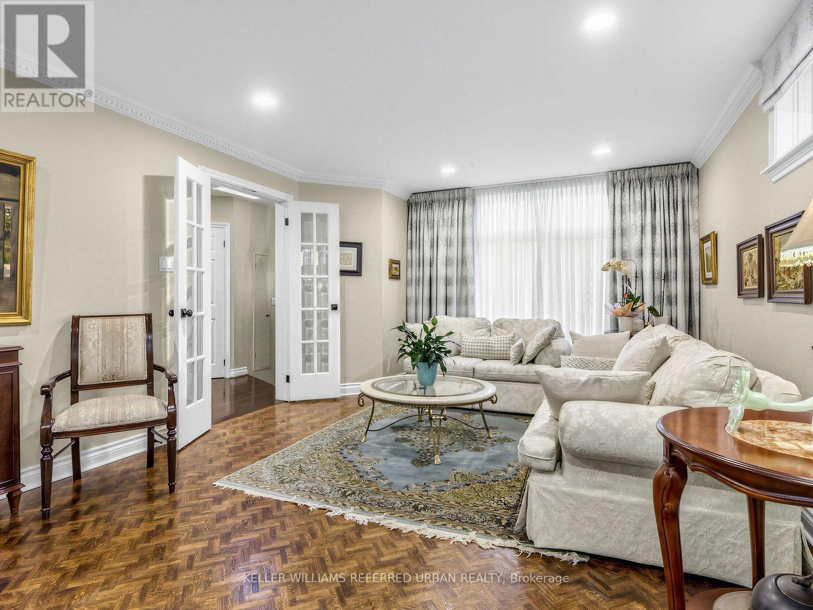 49 Invermay Avenue, Toronto, ON photo 8