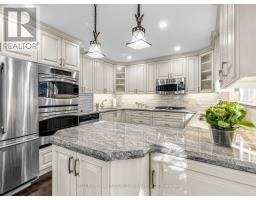 49 Invermay Avenue, Toronto, ON M3H1Z1 Photo 14