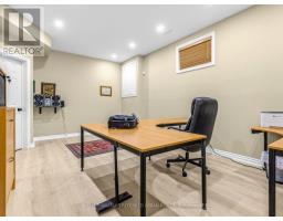 49 Invermay Avenue, Toronto, ON M3H1Z1 Photo 32