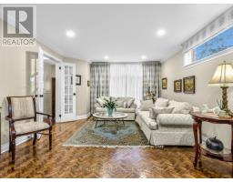 Kitchen - 49 Invermay Avenue, Toronto, ON M3H1Z1 Photo 6