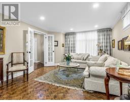 Primary Bedroom - 49 Invermay Avenue, Toronto, ON M3H1Z1 Photo 8