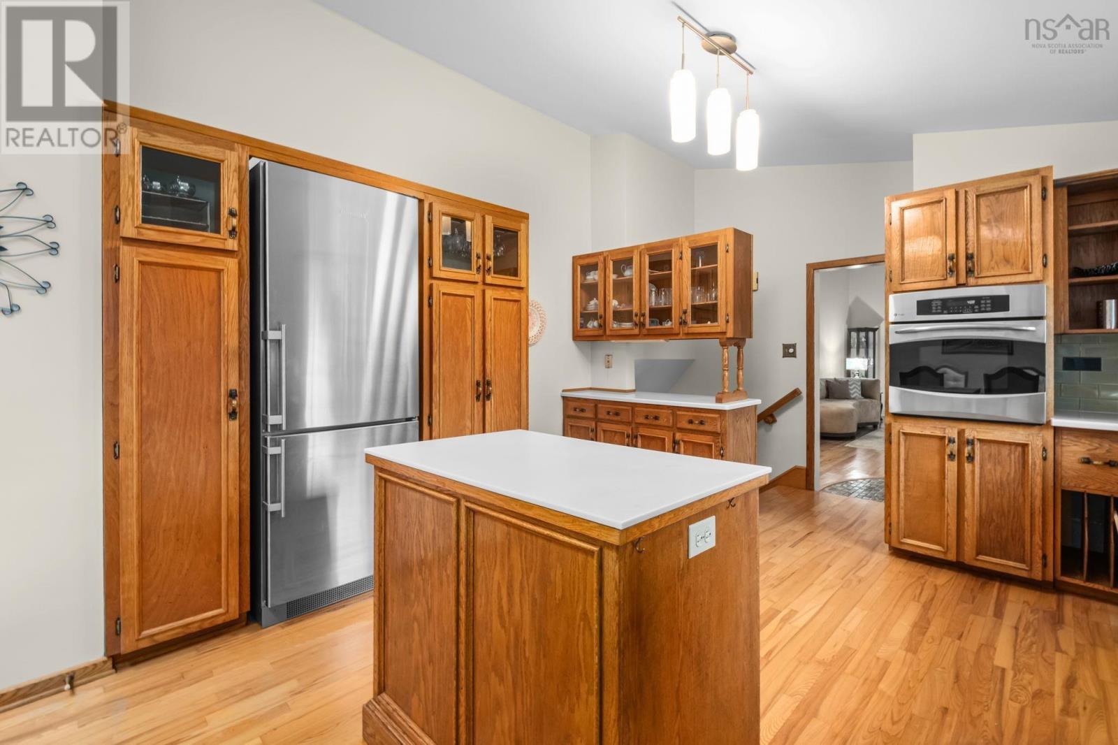 127 Evans Avenue, photo 10