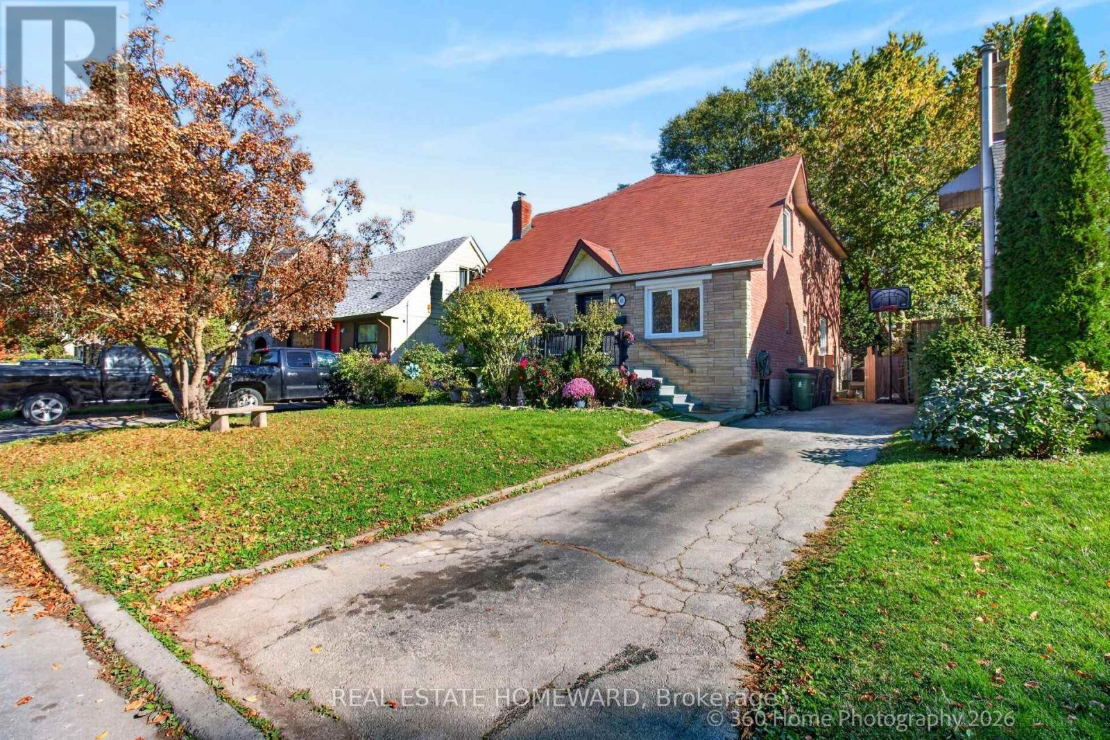 65 Natal Avenue, Toronto, ON photo 1