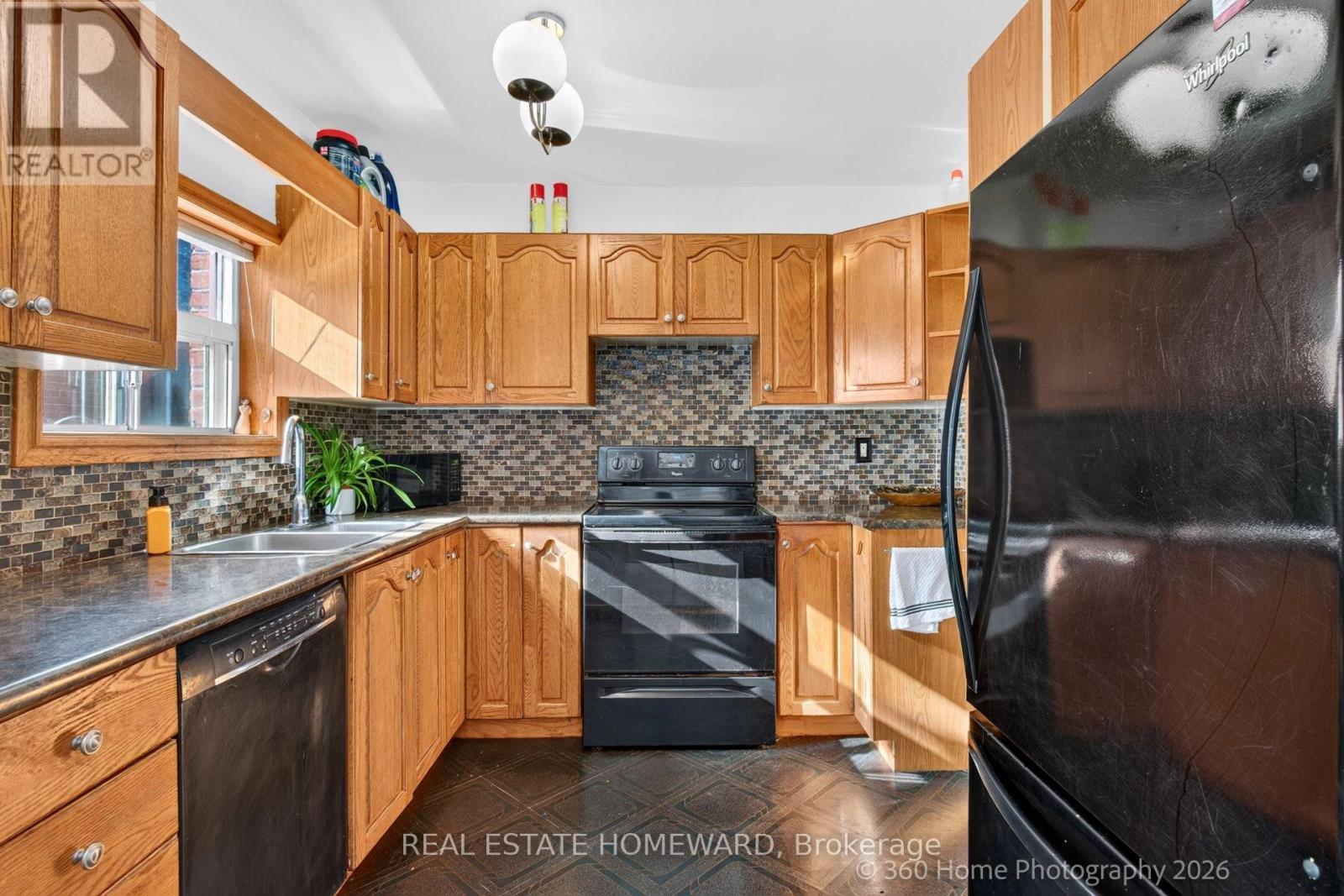 65 Natal Avenue, Toronto, ON photo 10