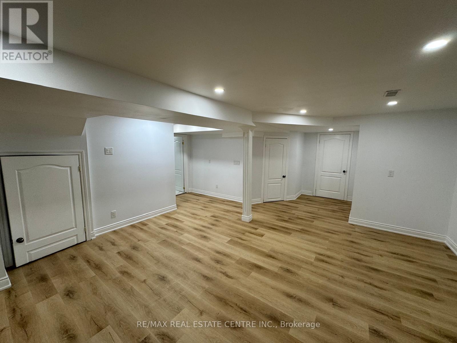BSMT- 155 Waller Street, Whitby, ON photo 16