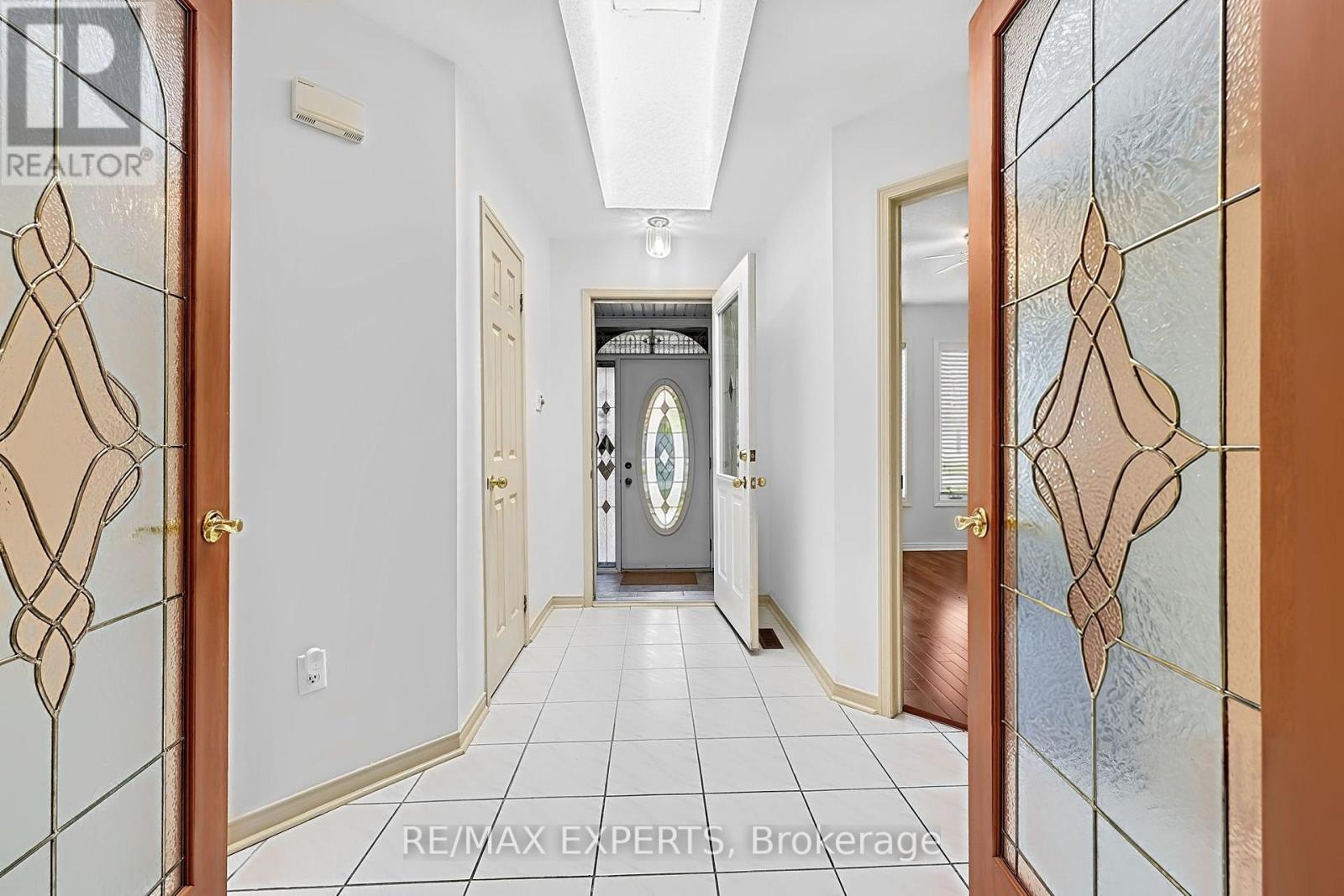 31 Webb Street, Barrie, ON photo 12