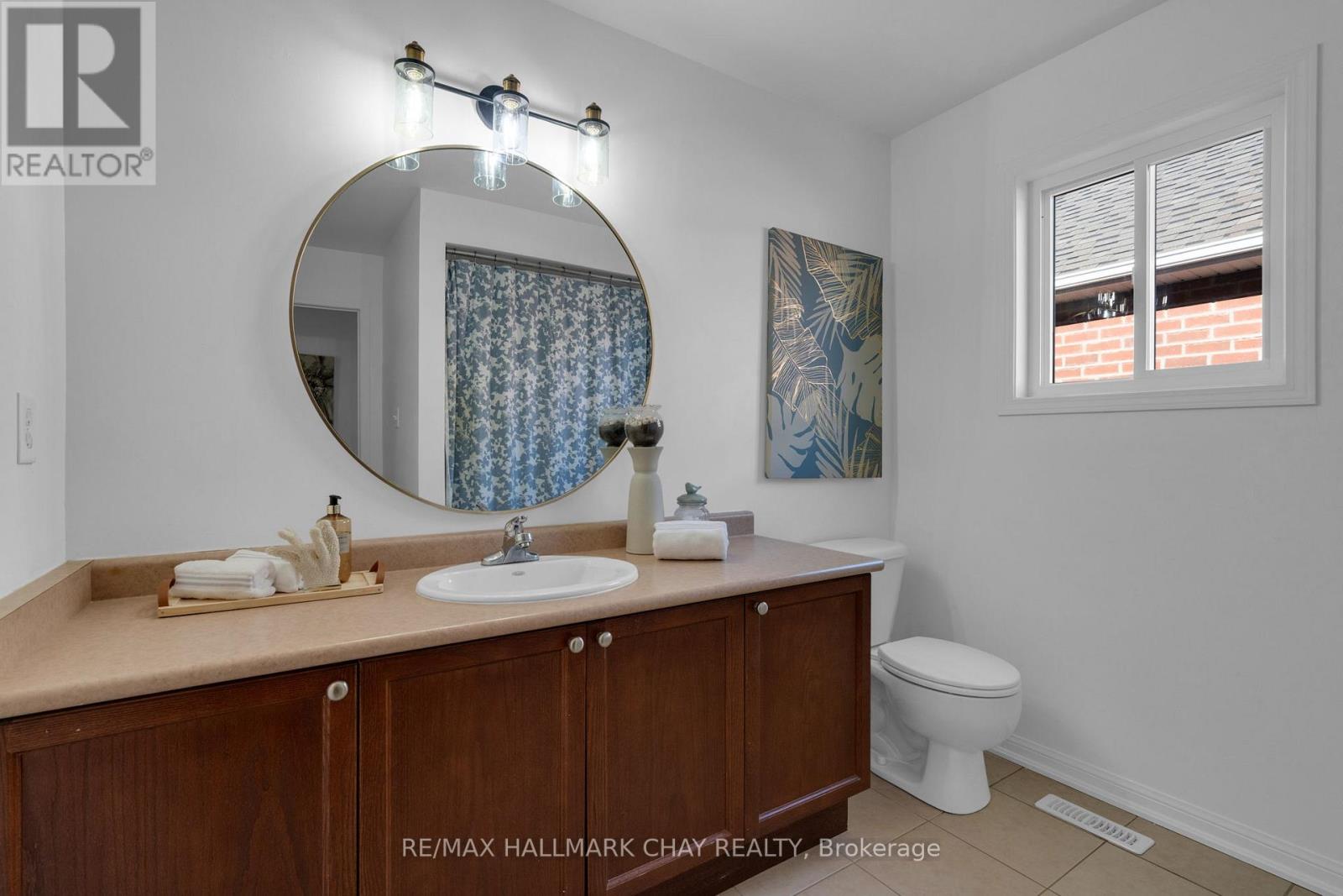 115 Winchester Terrace, Barrie photo 22