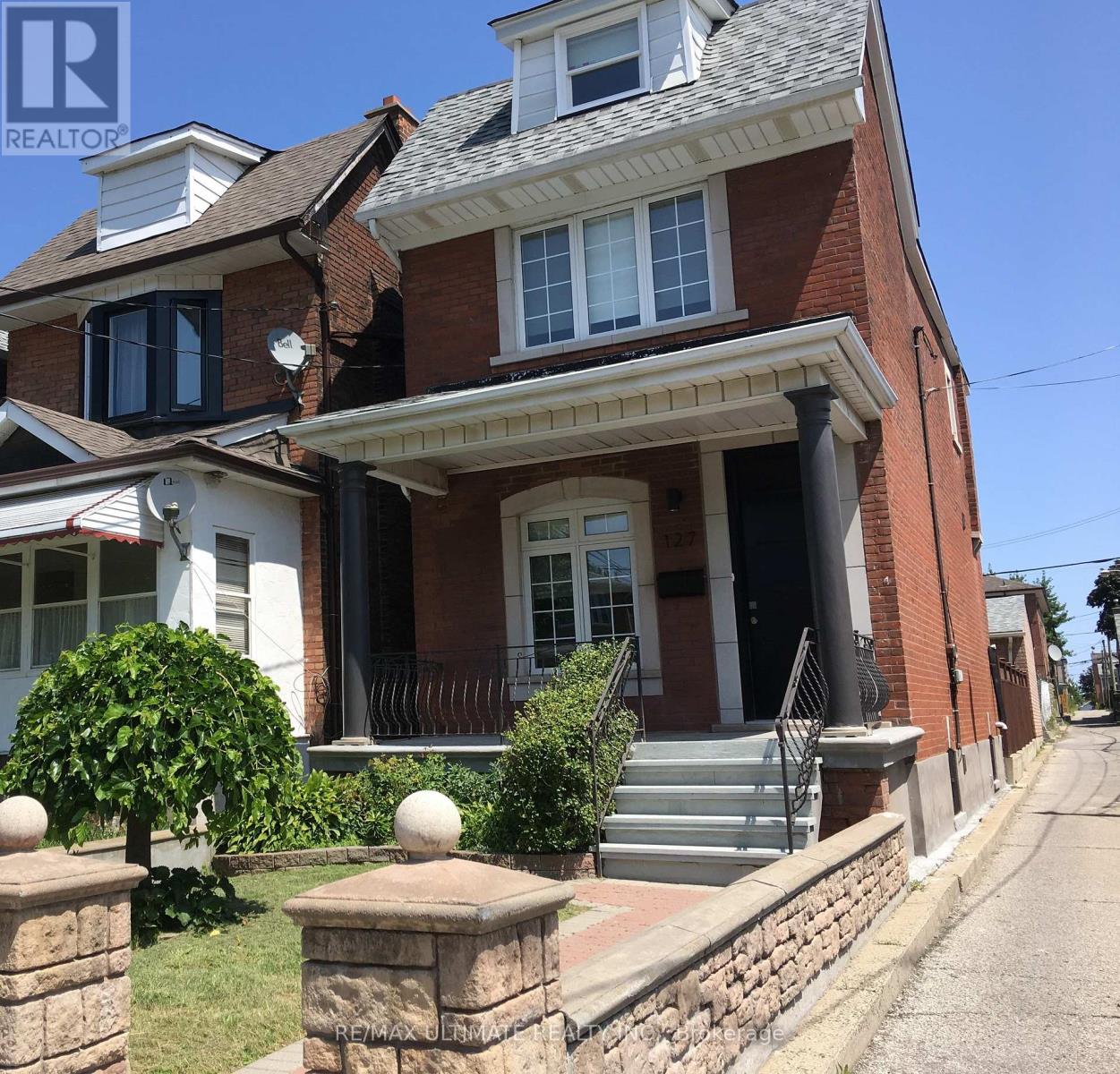 Photo of 127 Harvie Avenue