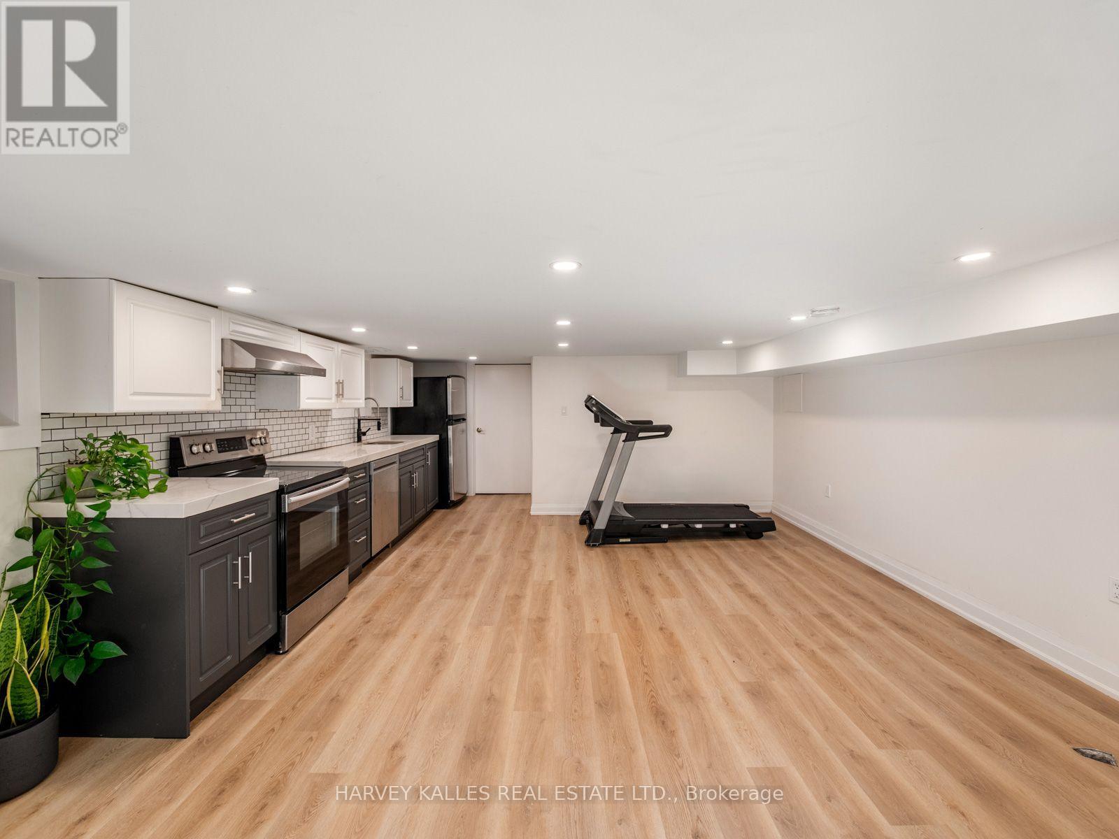 35 Dynevor Road, Toronto, ON photo 24