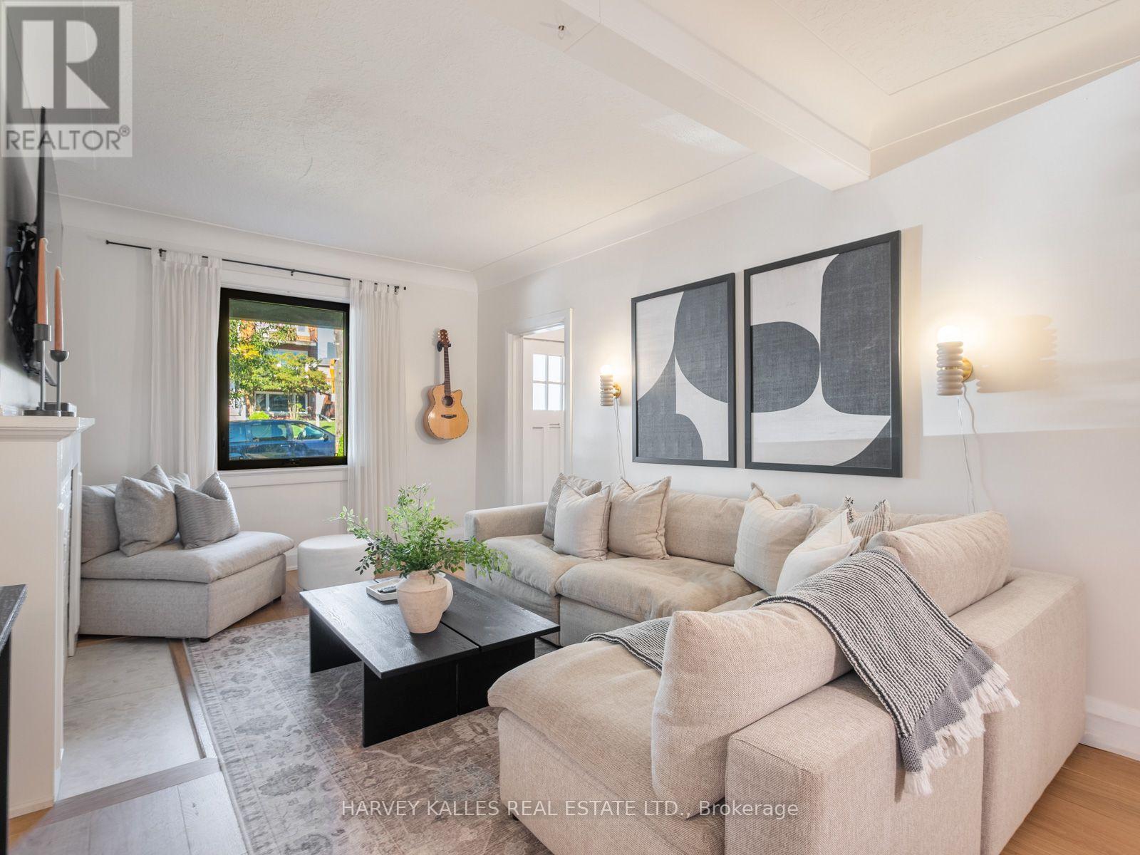 35 Dynevor Road, Toronto, ON photo 8