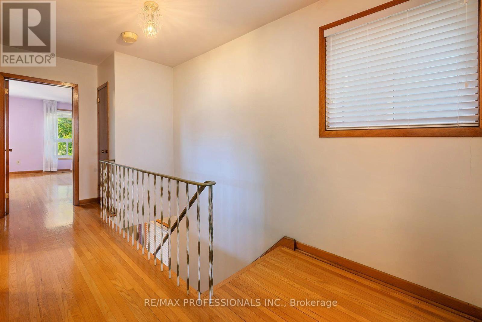 61 Rosemeade Avenue, Toronto, ON photo 17