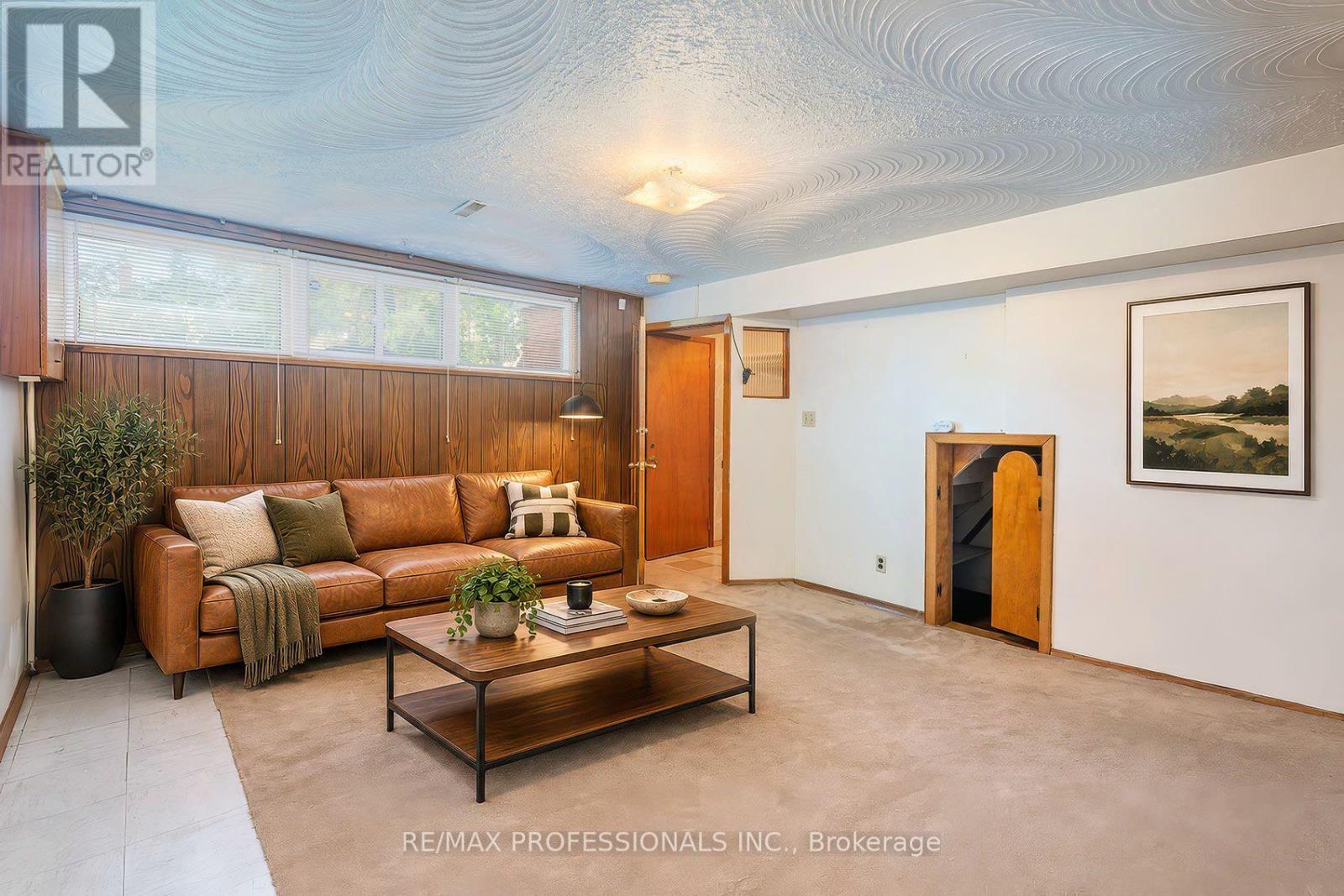 61 Rosemeade Avenue, Toronto, ON photo 24