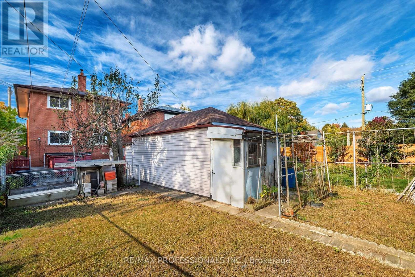 61 Rosemeade Avenue, Toronto, ON photo 29