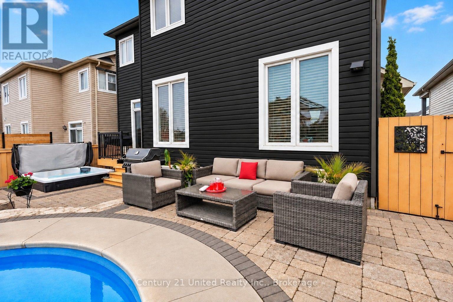 696 FISHER Street, Cobourg, ON photo 36