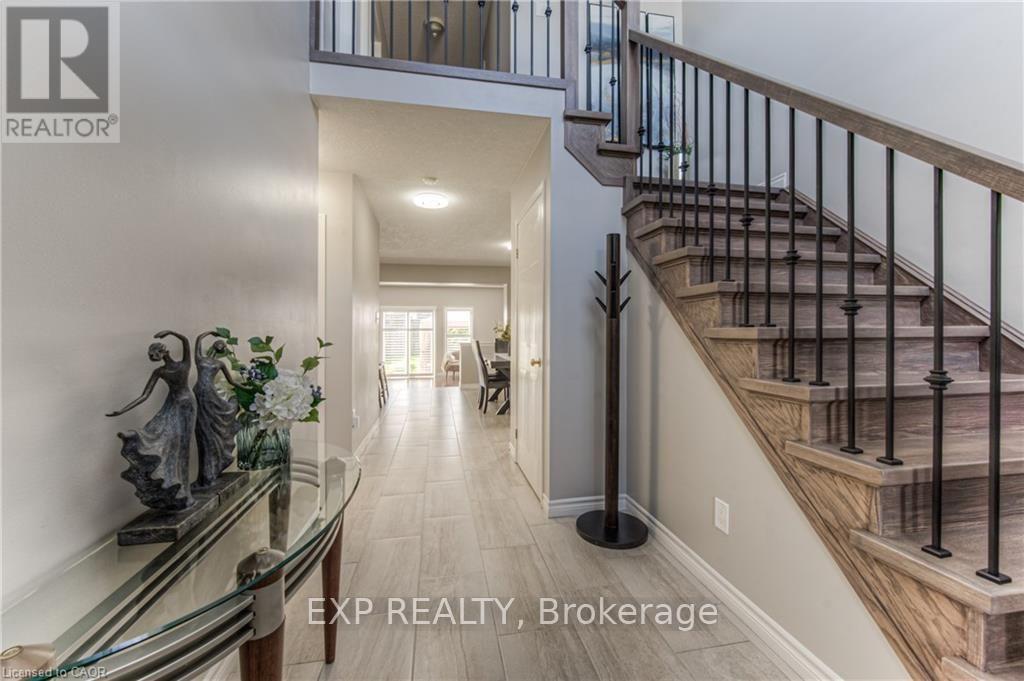 UPPER LEVEL - 308 COLTON CIRCLE — photo 3