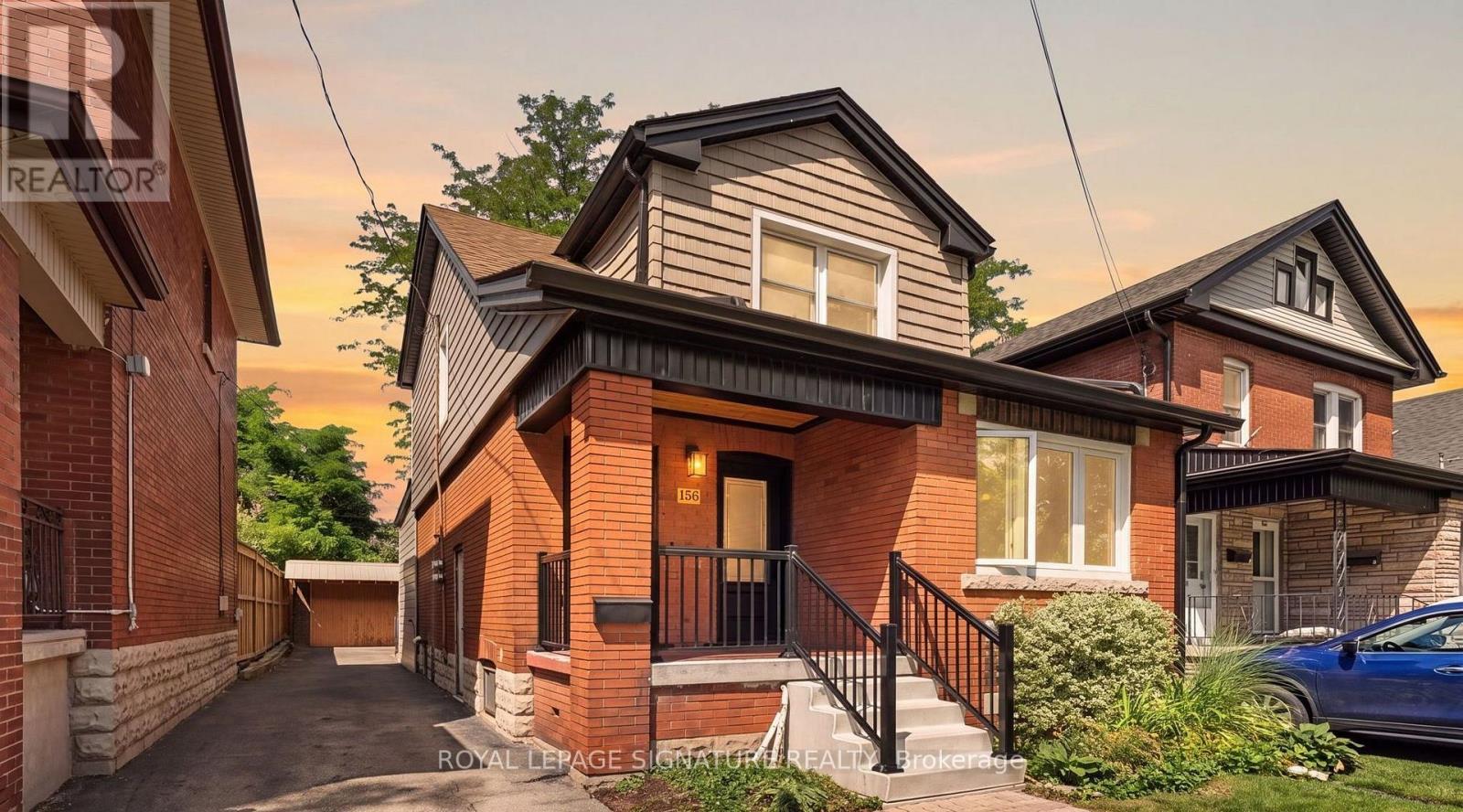 Photo of 156 Park Row