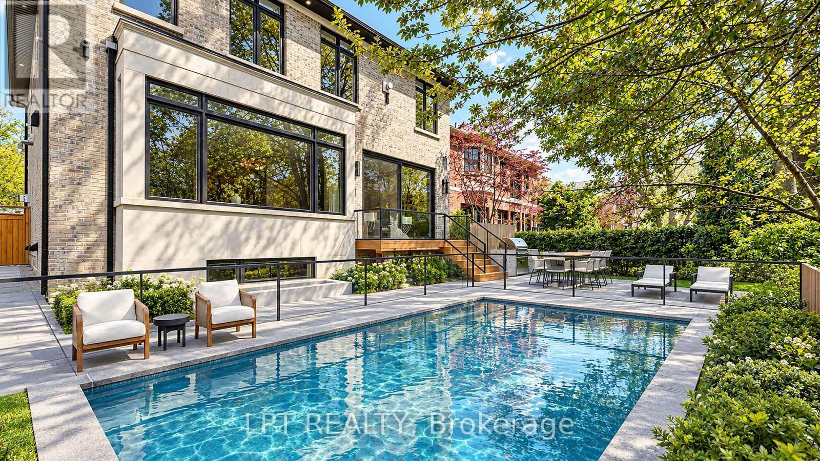 431 HEATH STREET E - 37