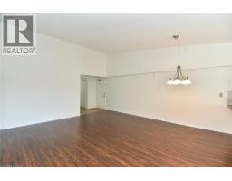 Living room/Dining room - 2085 Appleby Line Unit# 412, Burlington, ON L7L7G8 Photo 8