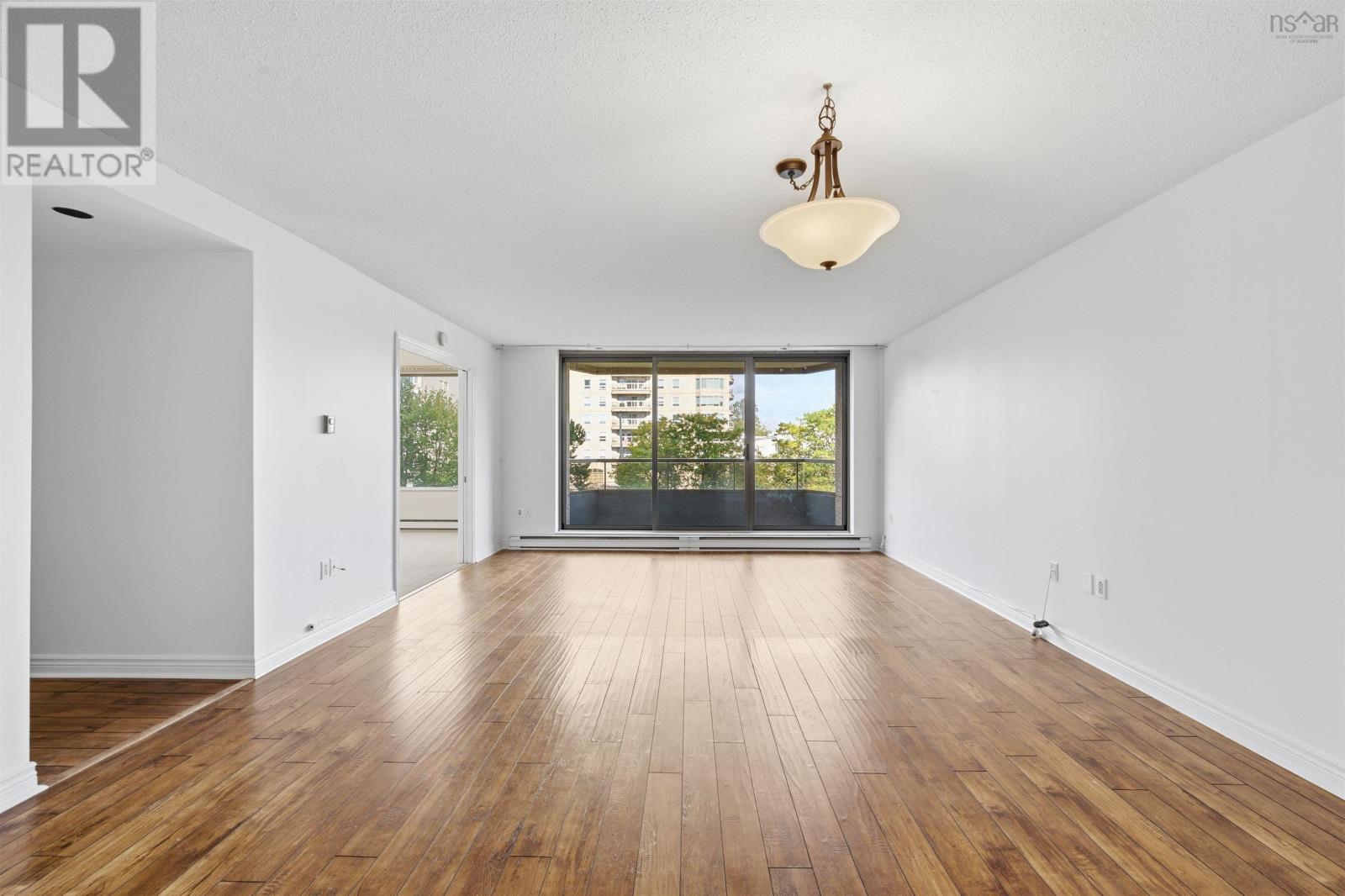 401 1470 Summer Street, photo 4