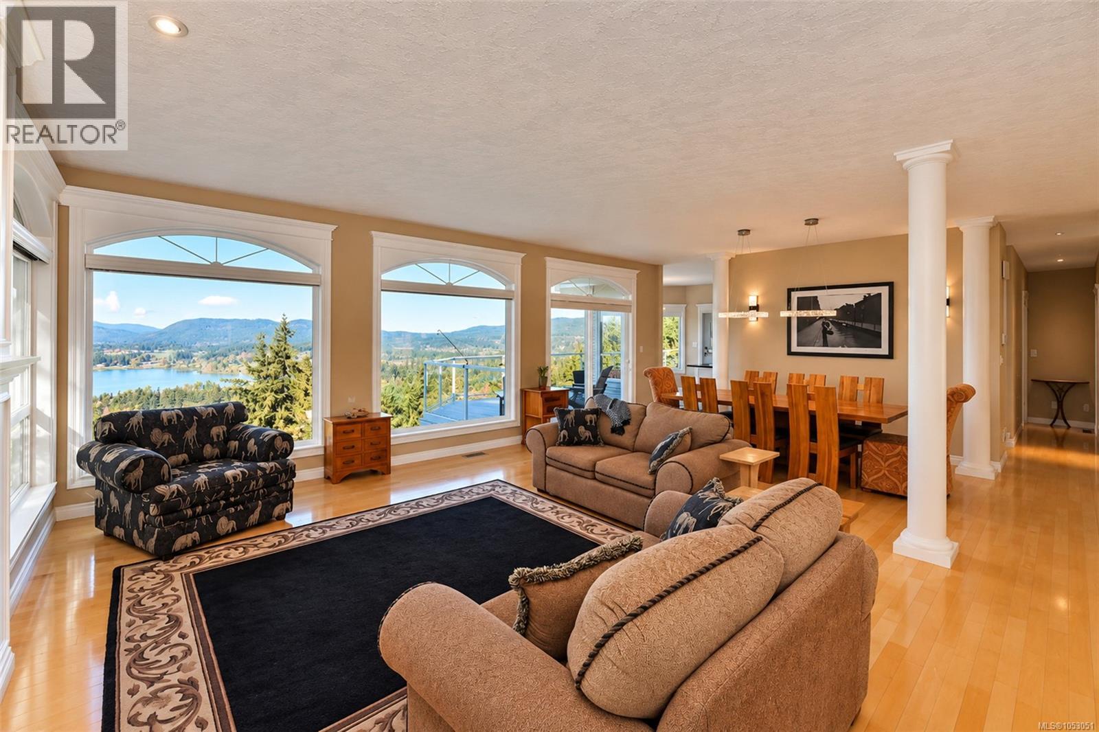 6097 Chippewa Rd - 23