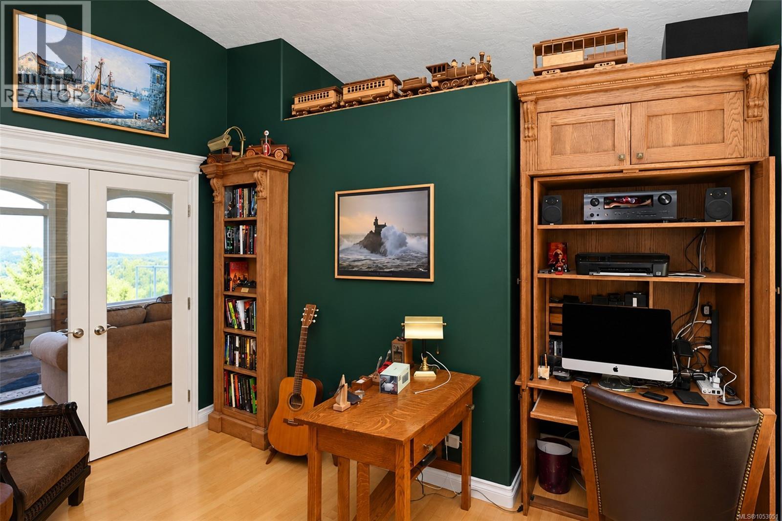 6097 Chippewa Rd - 32