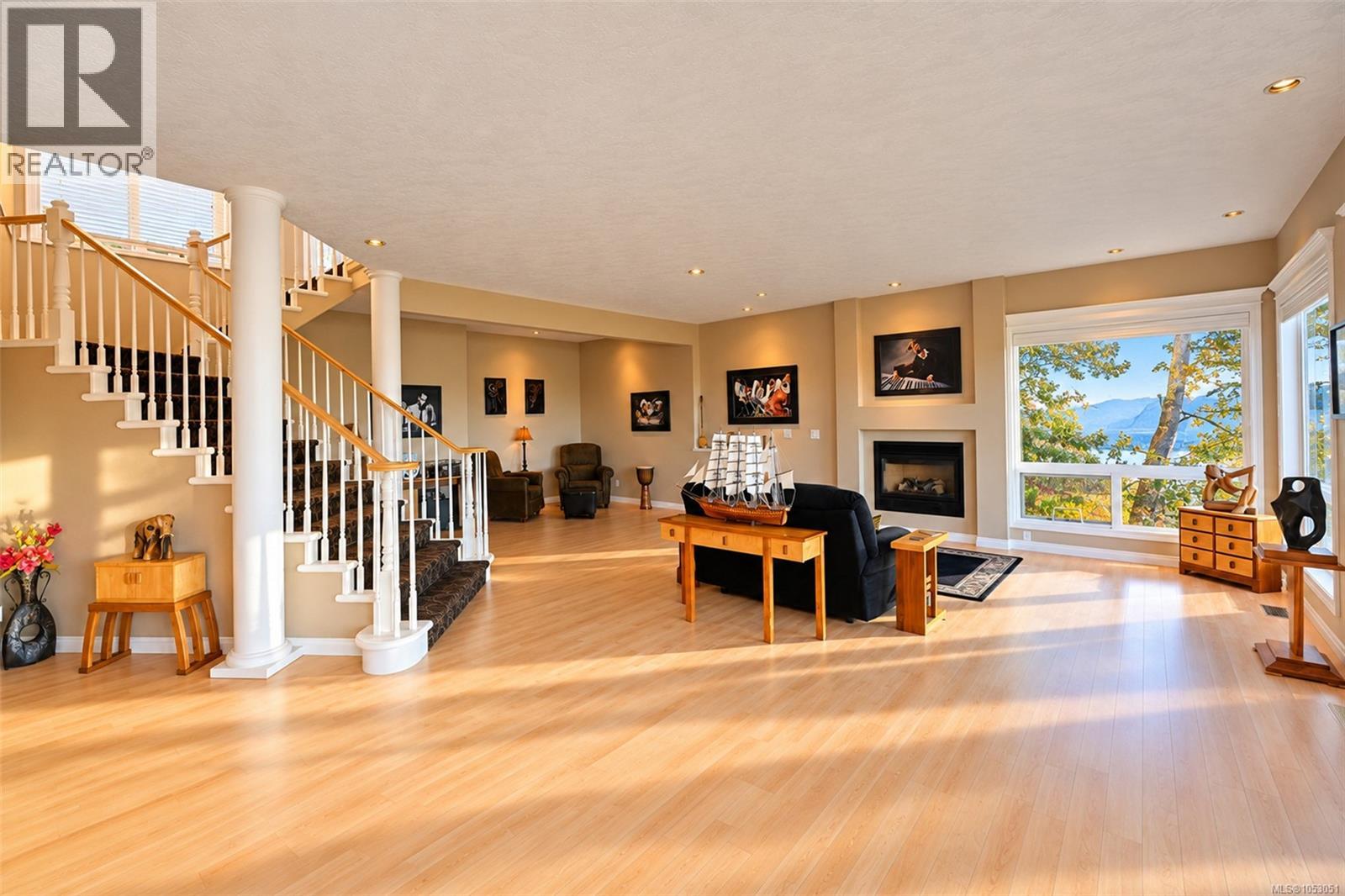 6097 Chippewa Rd - 43