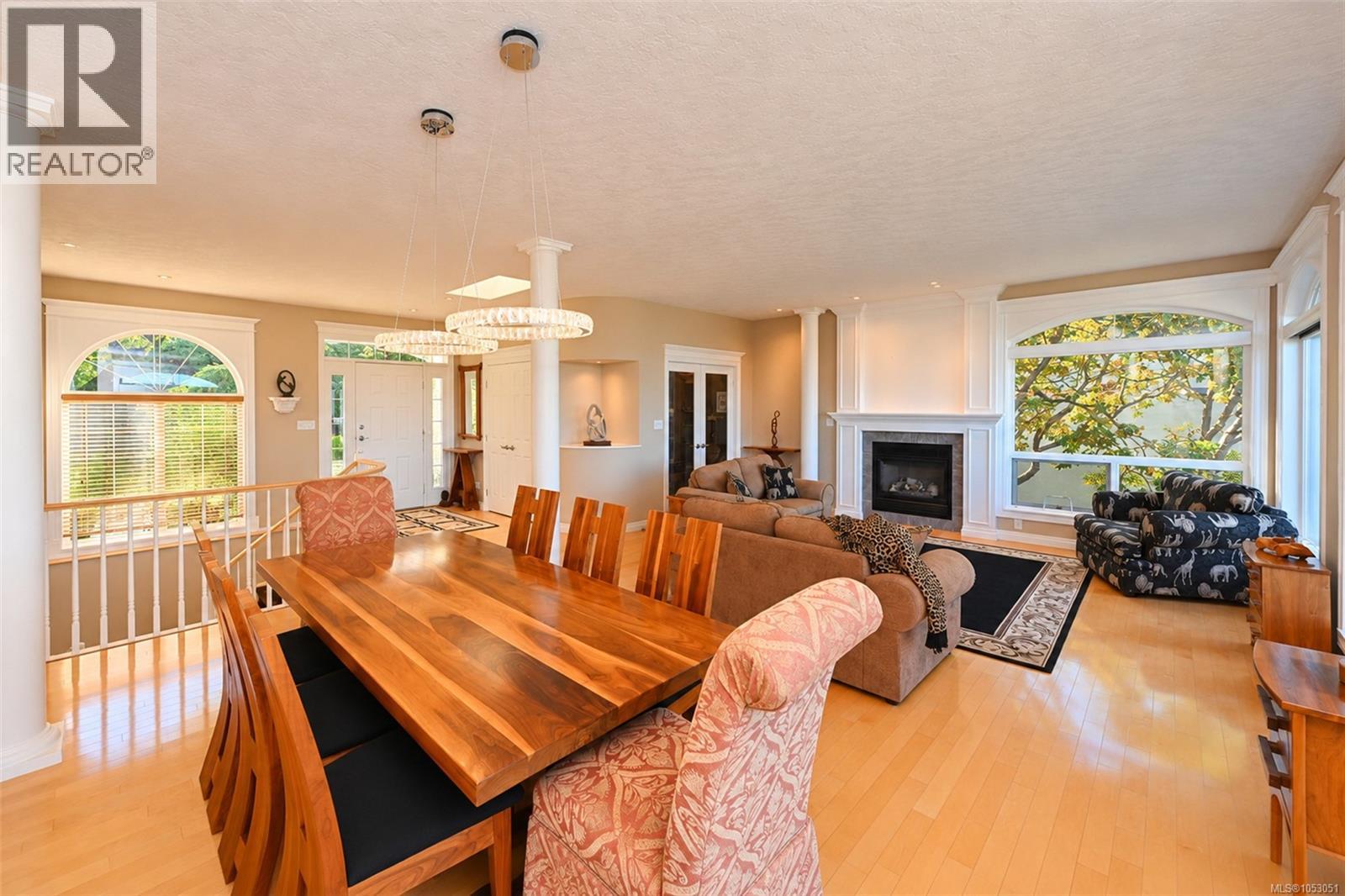 6097 Chippewa Rd - 22